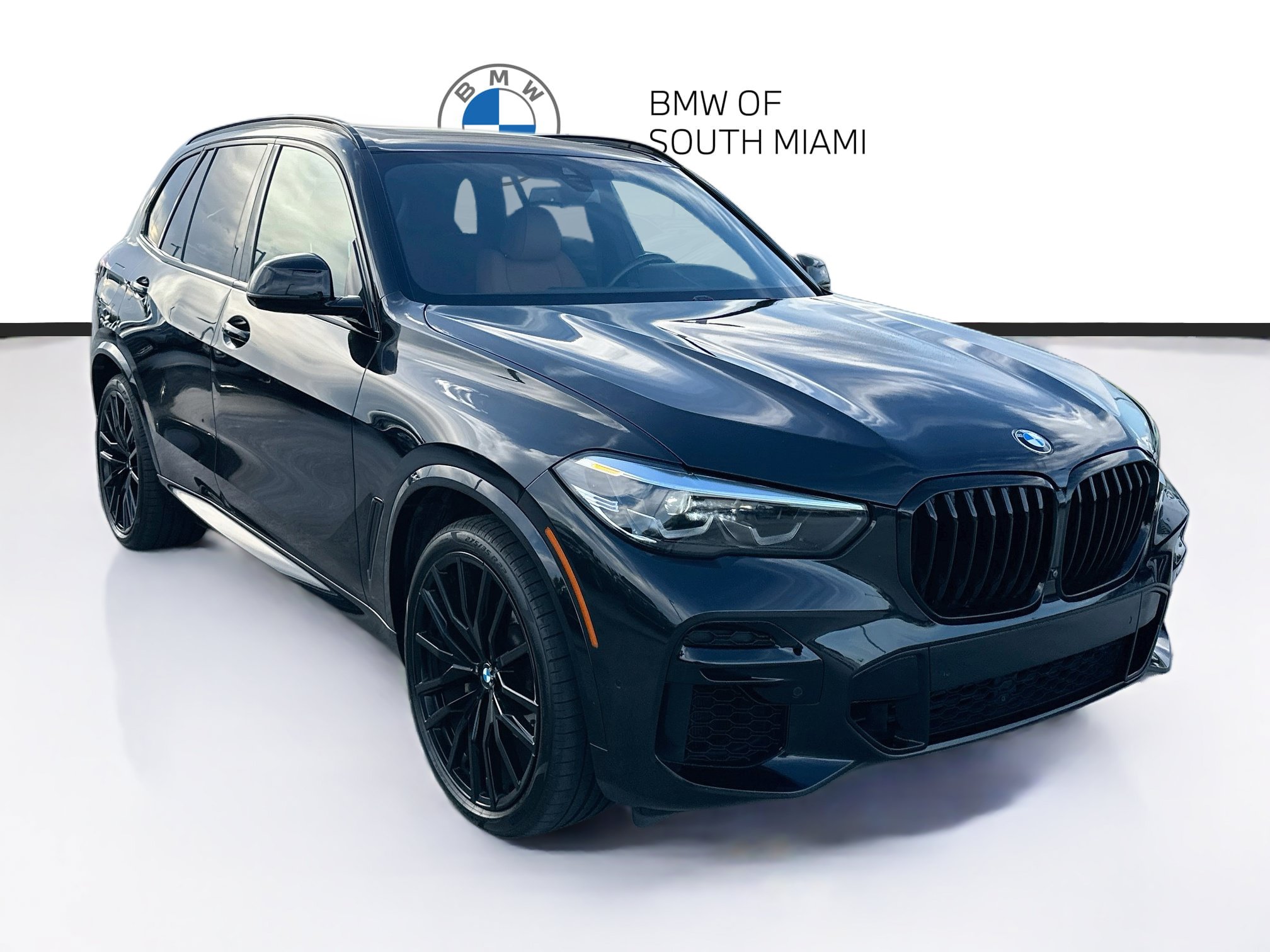 Used 2022 BMW X5 xDrive40i w/ M Sport Package AWD/4WD image 1