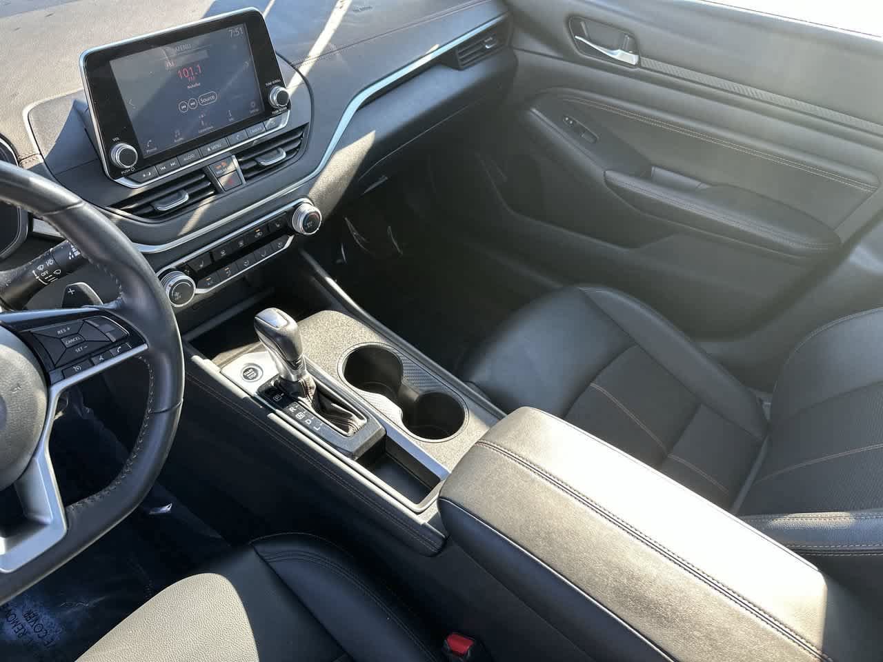 Used 2020 Nissan Altima 2.5 SR w/ Premium Package FWD image 23