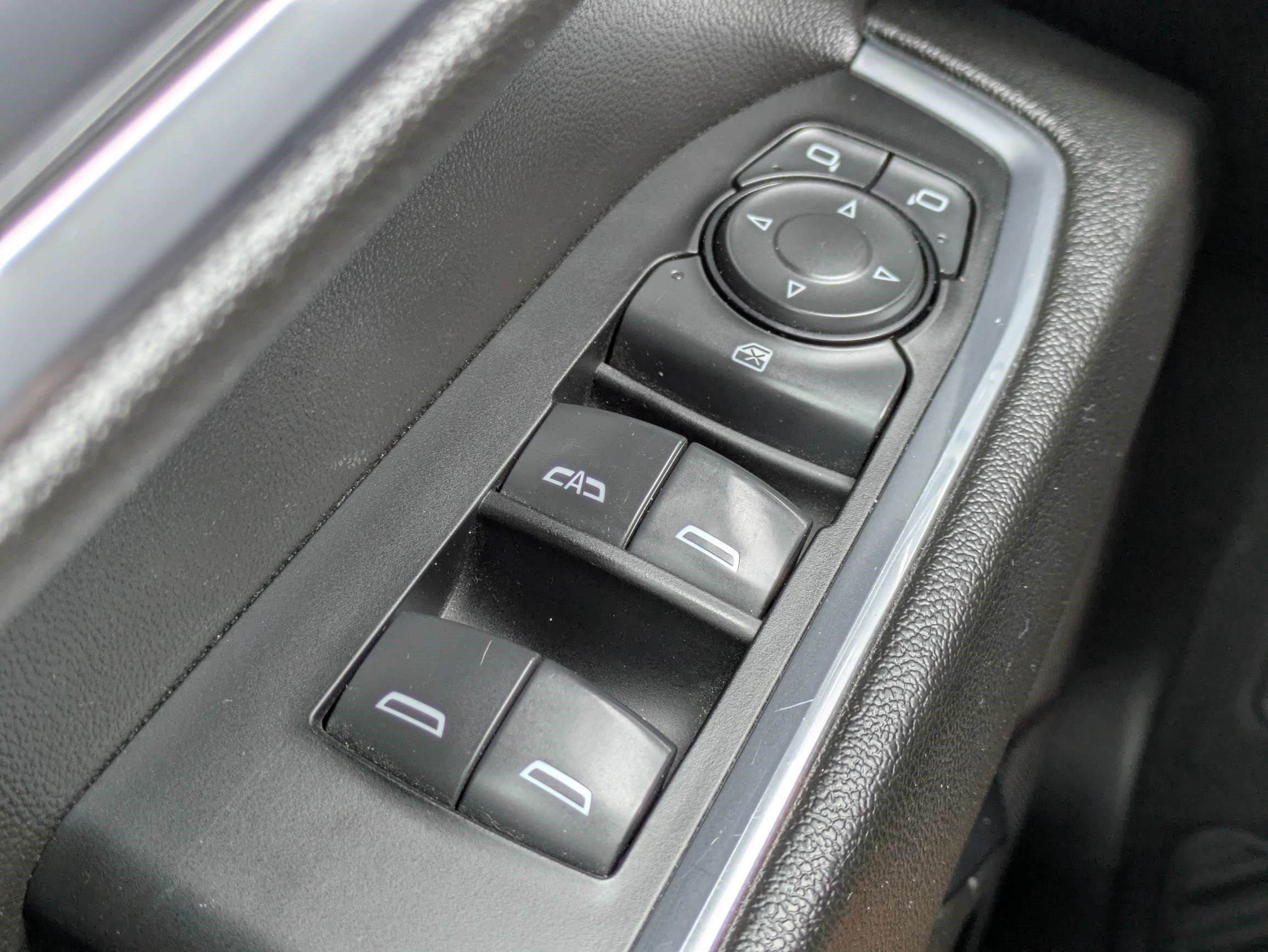 Used 2024 Chevrolet Silverado 1500 LT RWD image 22