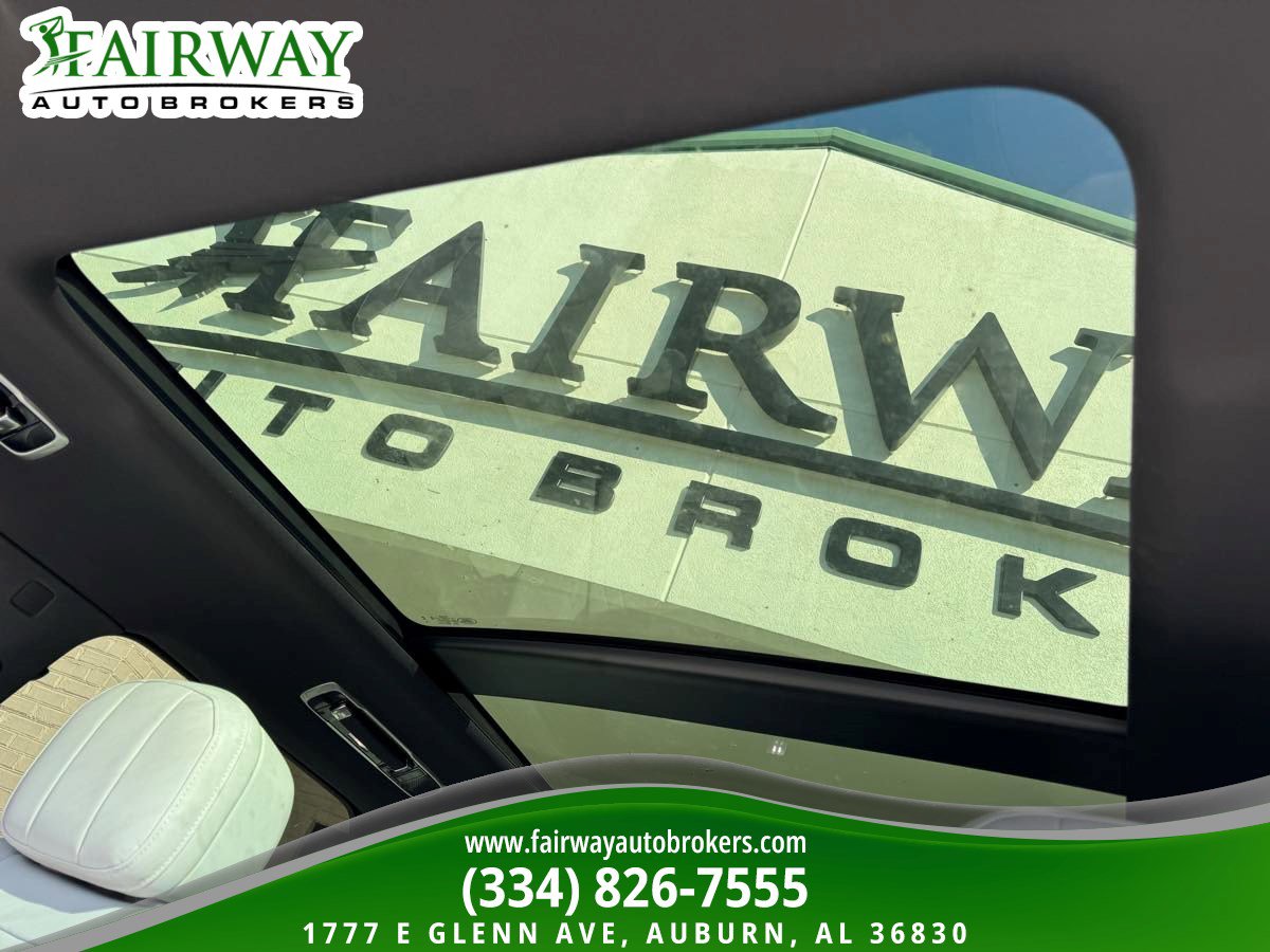 Used 2023 Land Rover Range Rover Sport SE image 23