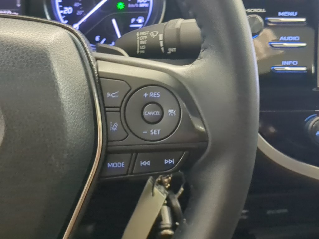Used 2018 Toyota Camry SE w/ Moonroof Package FWD image 20