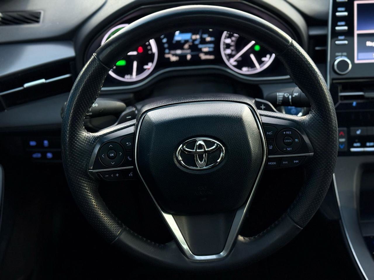 Used 2021 Toyota Avalon XSE FWD image 19