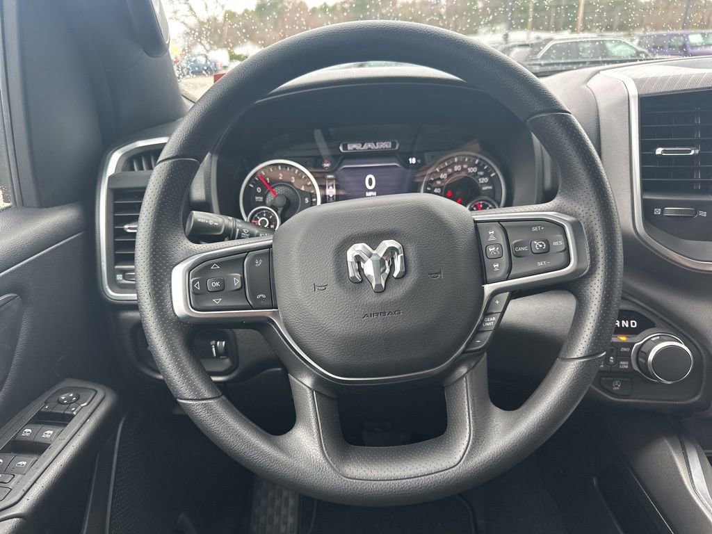 Used 2026 RAM 1500 Express AWD/4WD image 17