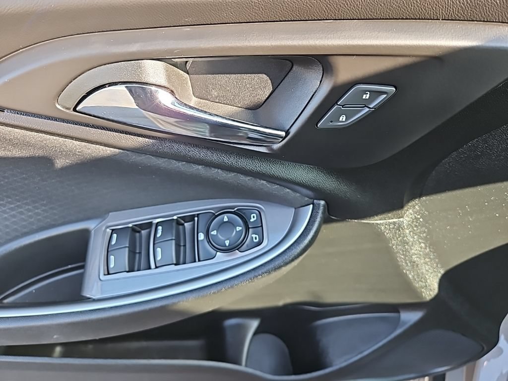 Used 2025 Chevrolet Malibu LT FWD image 10