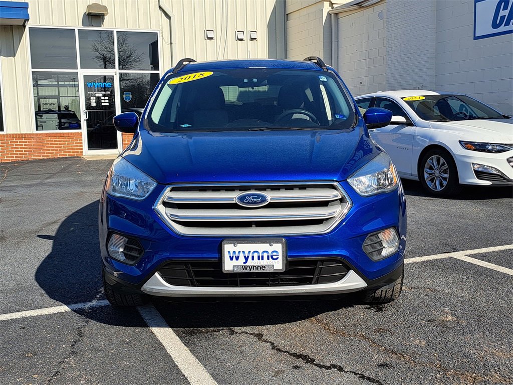 Used 2018 Ford Escape SE image 2