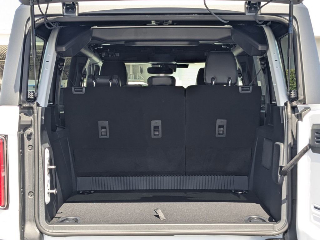 New 2026 Ford Bronco Outer Banks w/ Sasquatch Package image 13