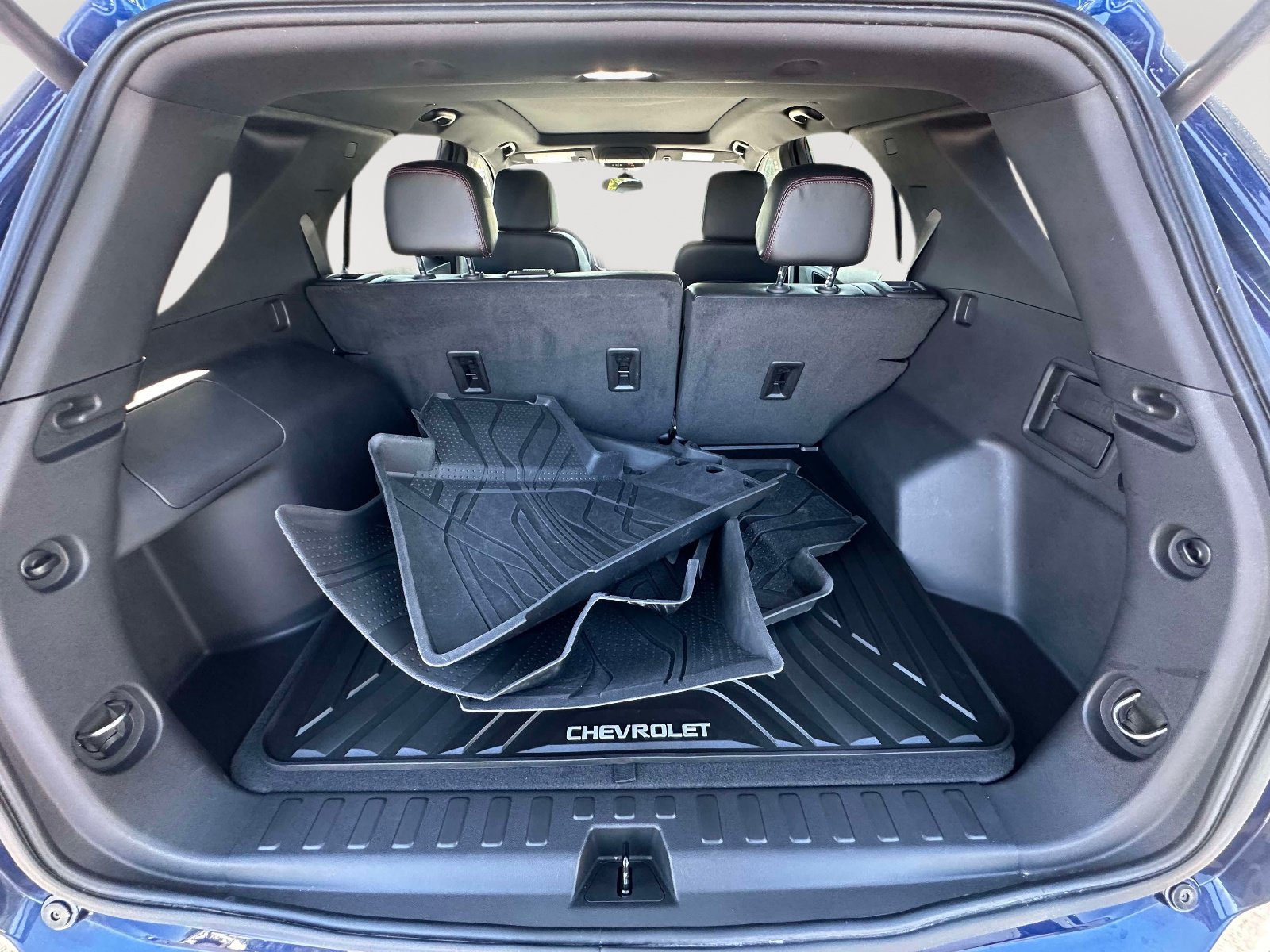 Used 2023 Chevrolet Equinox RS w/ RS Leather Package FWD image 34