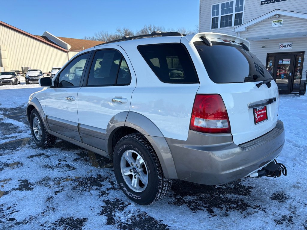 Used 2004 Kia Sorento EX image 8