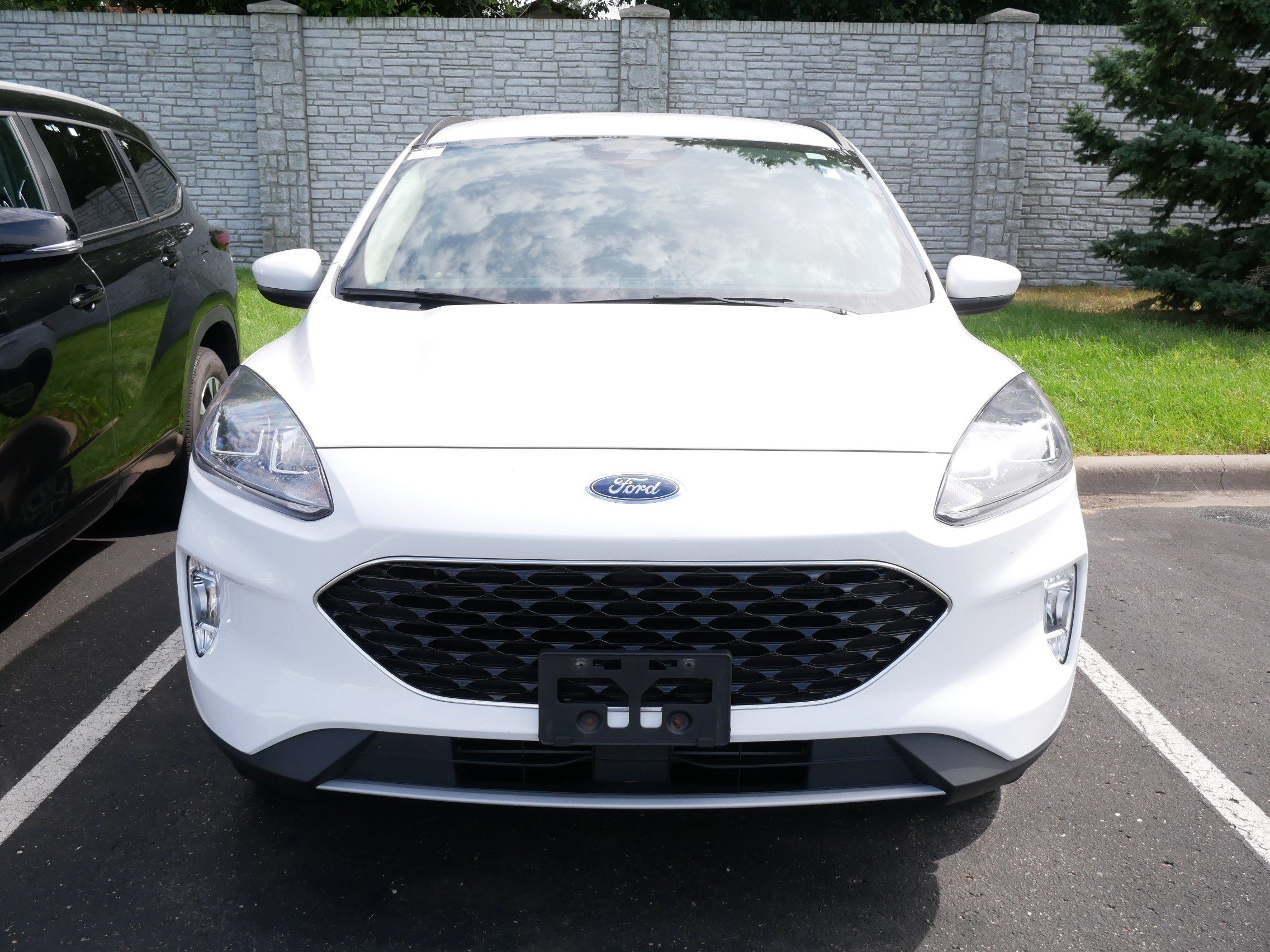 Used 2020 Ford Escape SEL AWD/4WD image 2