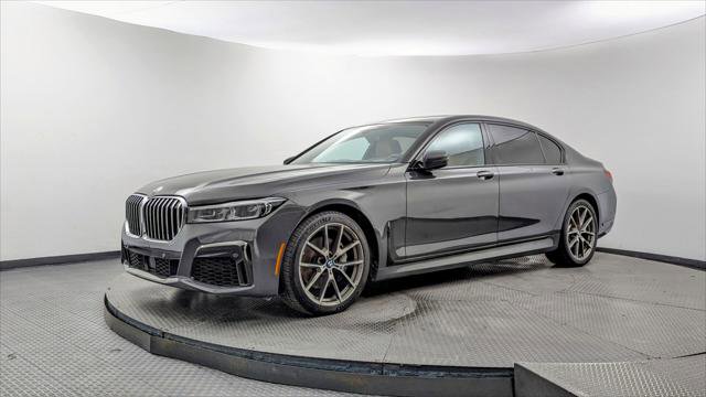 Used 2021 BMW 740i xDrive w/ Autobahn Package image 2