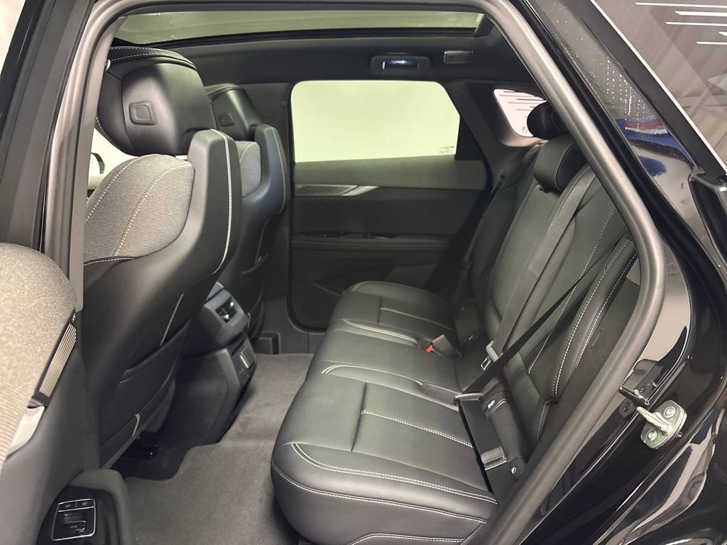 New 2026 Cadillac Optiq Sport 1 image 32