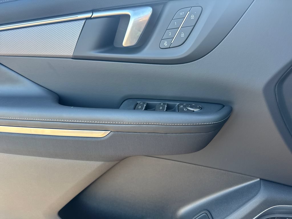 New 2026 Buick Enclave Sport Touring w/ Power Package FWD image 18