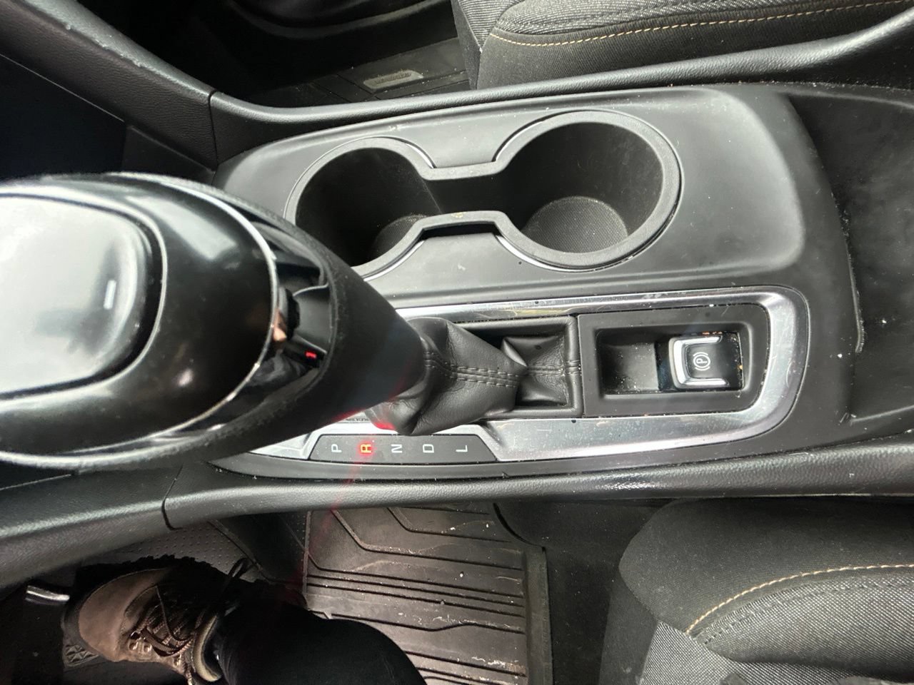 Used 2019 Chevrolet Equinox LT w/ LPO, Blackout Package FWD image 26