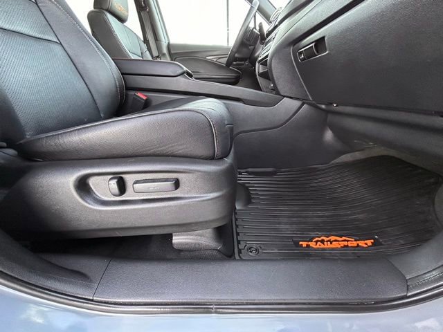 Used 2025 Honda Passport TrailSport image 37