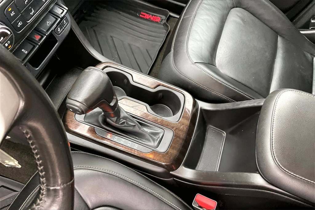 Used 2015 GMC Canyon SLT image 17