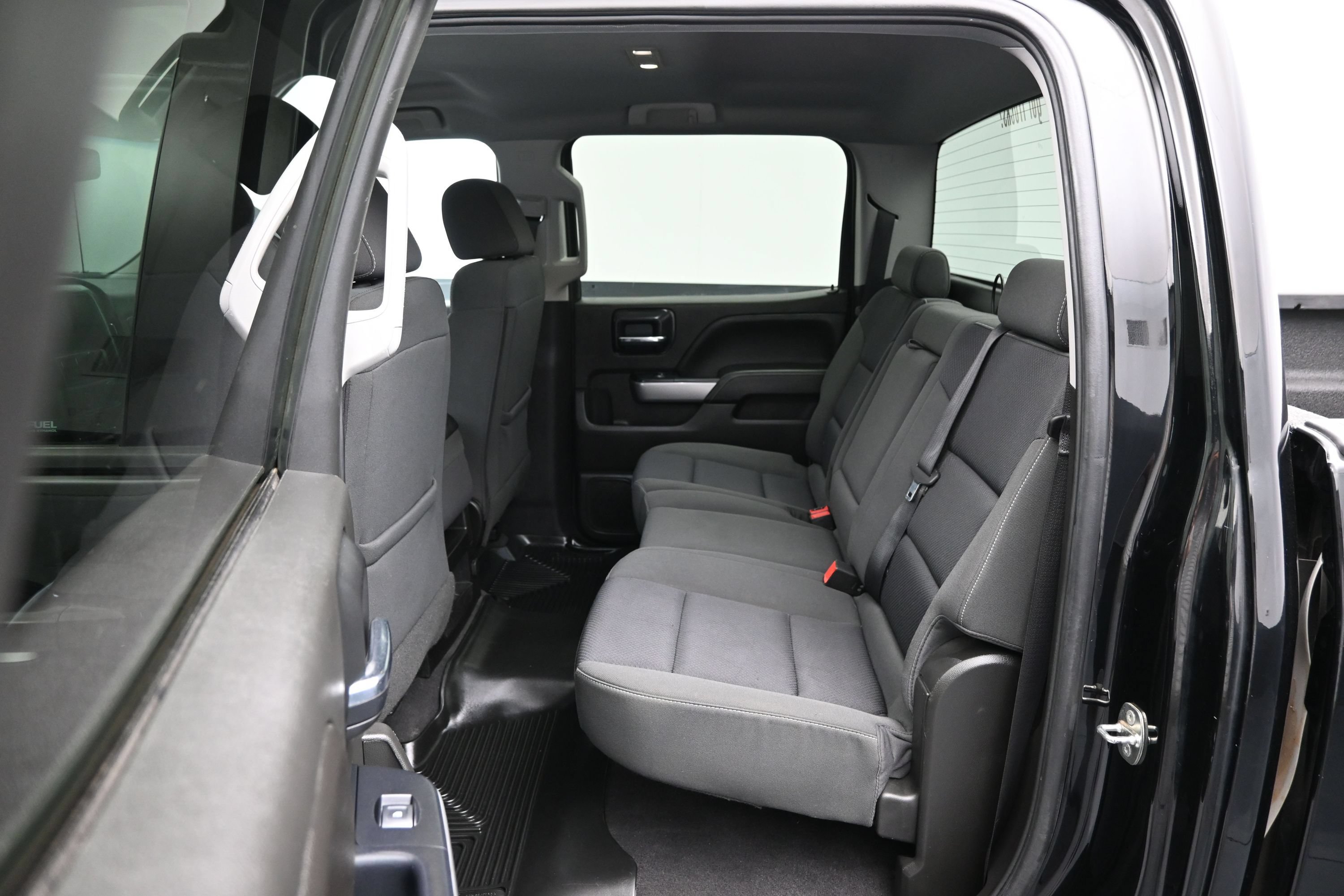 Used 2018 Chevrolet Silverado 1500 LT w/ All Star Edition AWD/4WD image 11