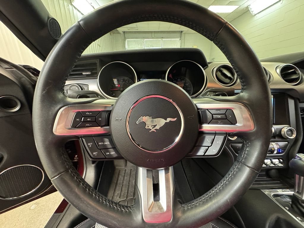 Used 2018 Ford Mustang GT Premium RWD image 33