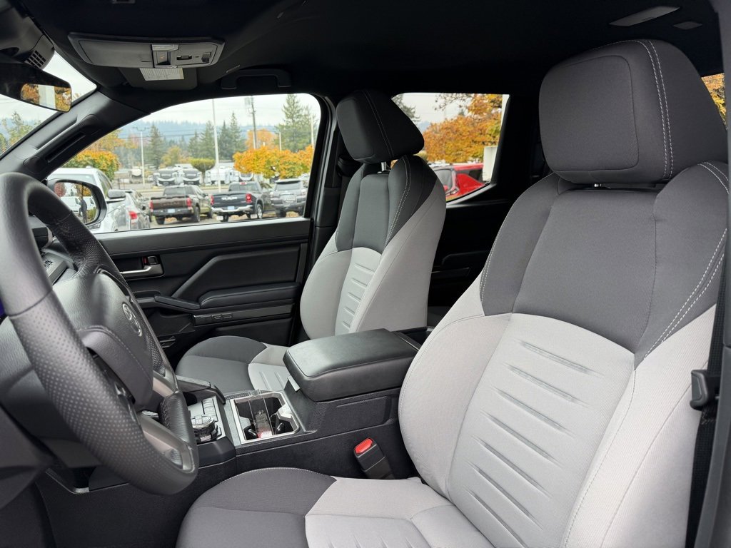 Used 2024 Toyota Tacoma TRD Off-Road image 15