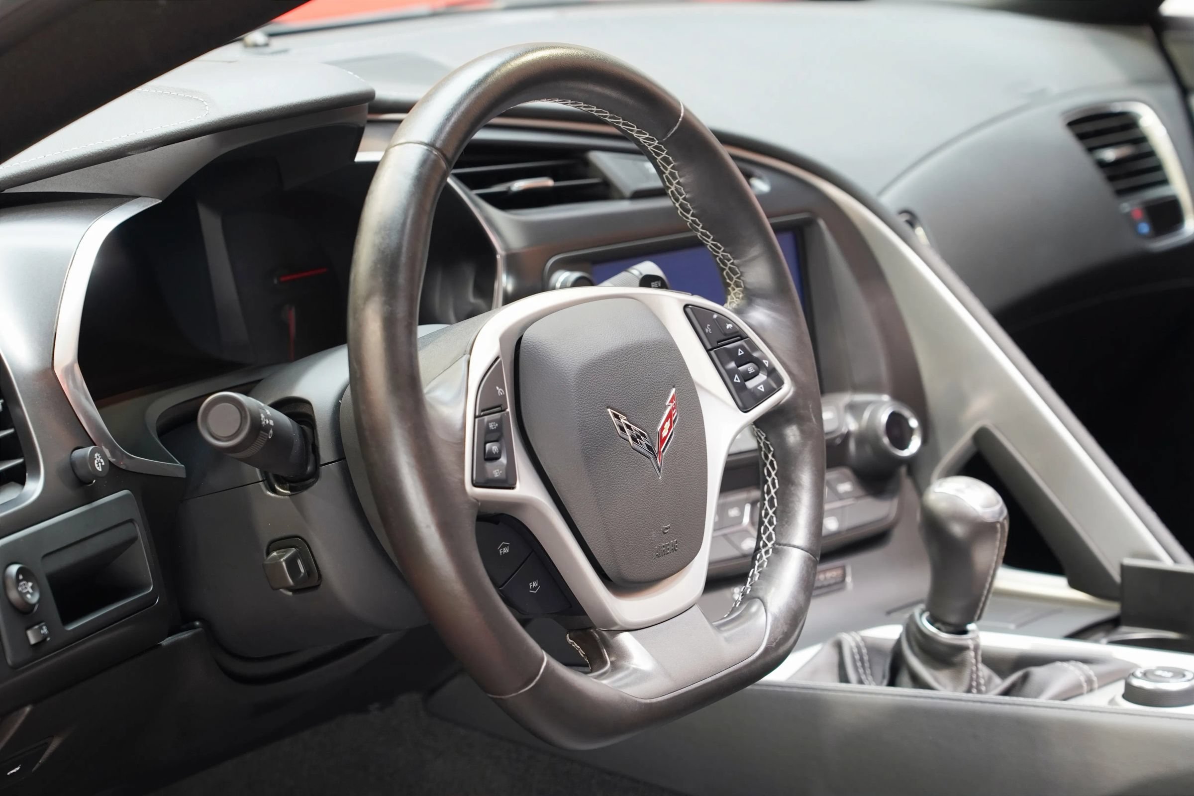 Used 2019 Chevrolet Corvette Stingray Coupe w/ Carbon Flash Badge Package RWD image 42