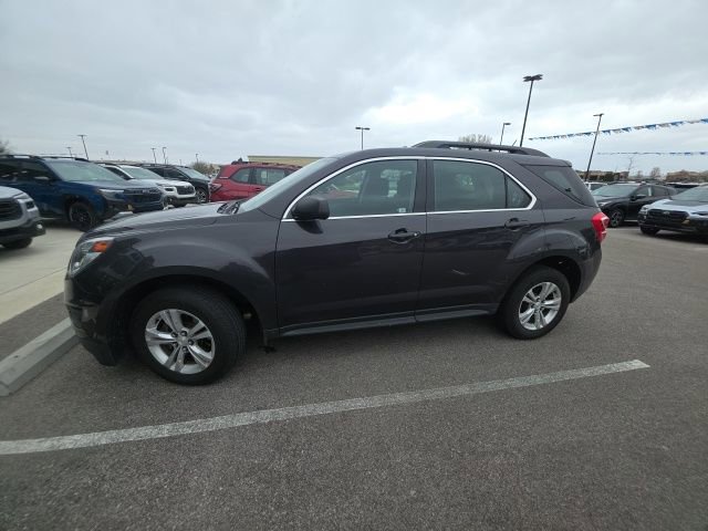 Used 2016 Chevrolet Equinox LS image 2