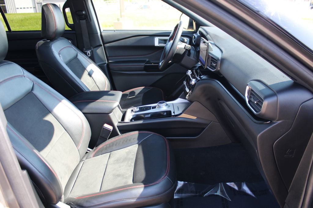 Used 2022 Ford Explorer ST-Line AWD/4WD image 8