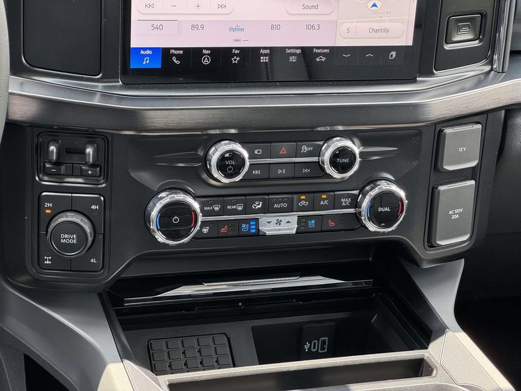 New 2026 Ford F250 Lariat w/ Chrome Package AWD/4WD image 15
