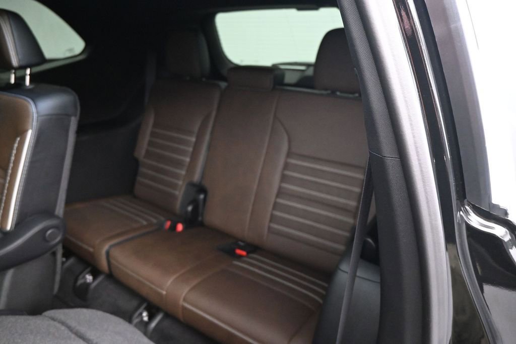 Used 2026 GMC Acadia Denali Ultimate w/ LPO, Floor Liner Package FWD image 7