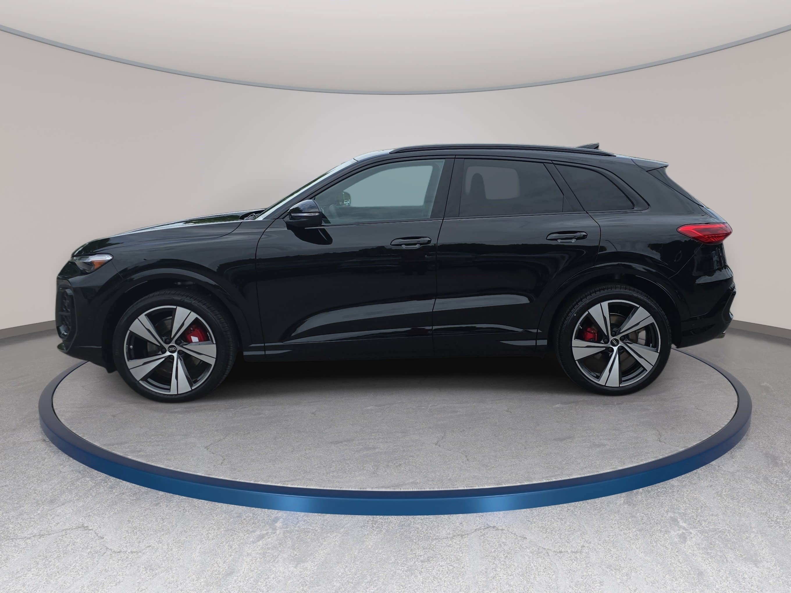 New 2026 Audi SQ5 Premium Plus AWD/4WD image 8