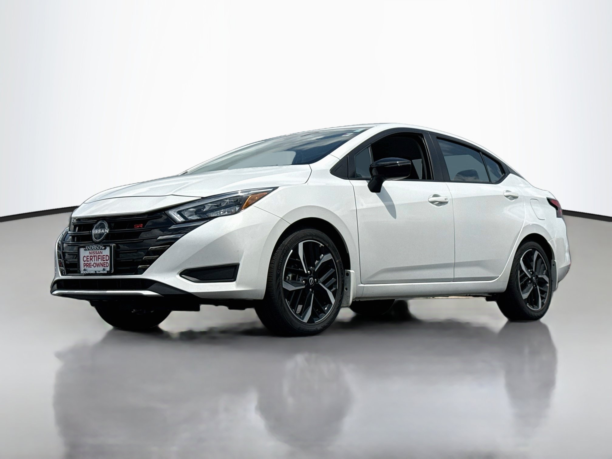Certified 2025 Nissan Versa SR w/ Trunk Package FWD image 3