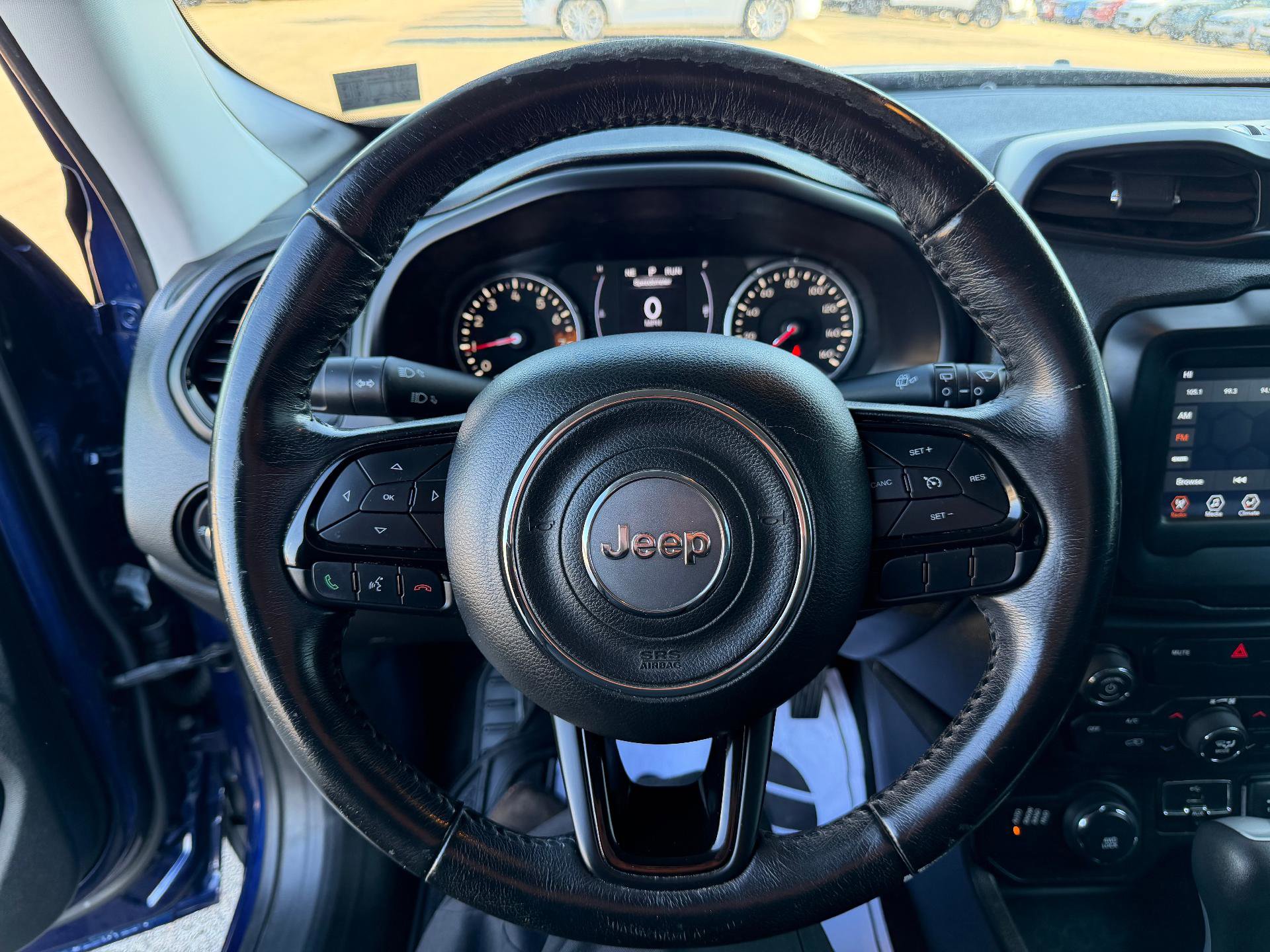 Used 2018 Jeep Renegade Altitude image 19