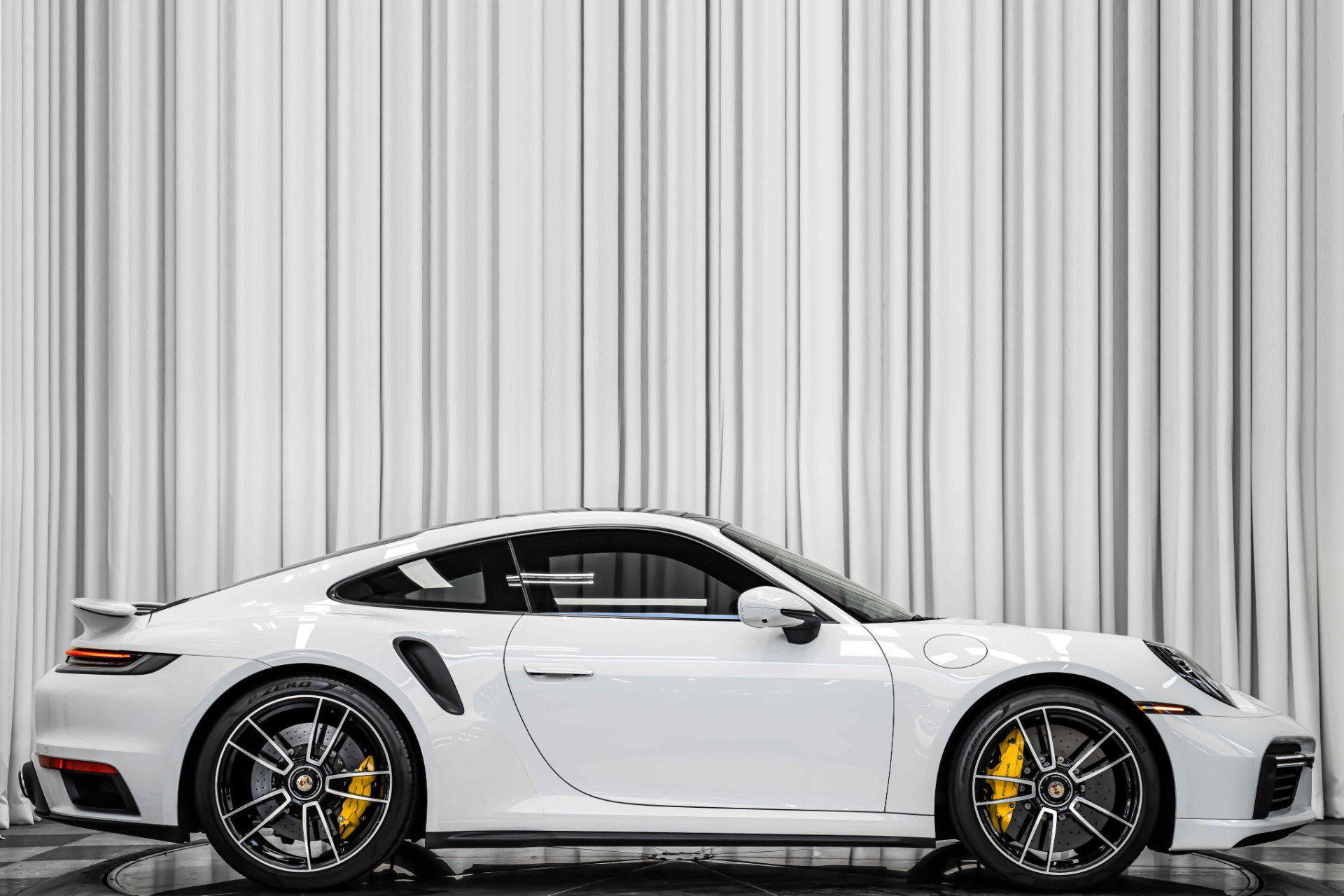 Used 2021 Porsche 911 Turbo S image 2