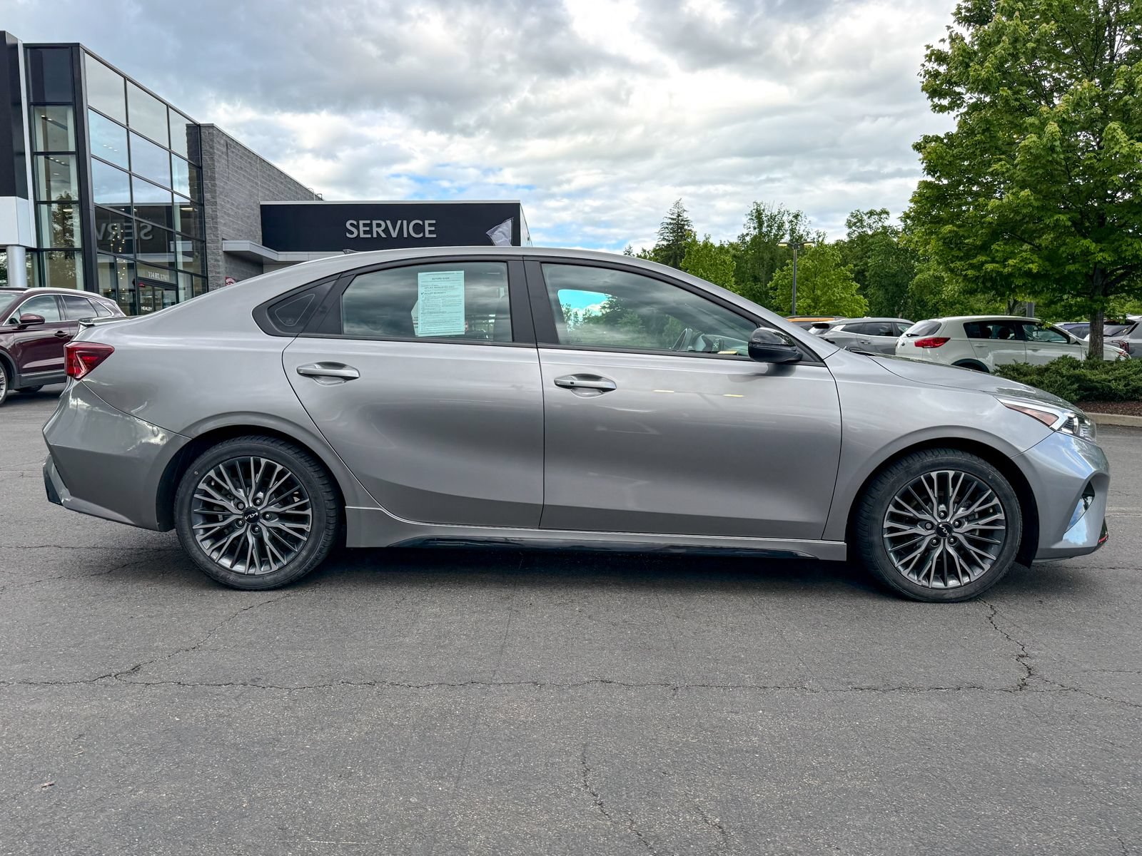 Used 2023 Kia Forte GT-Line w/ GT-Line Premium Package FWD image 5