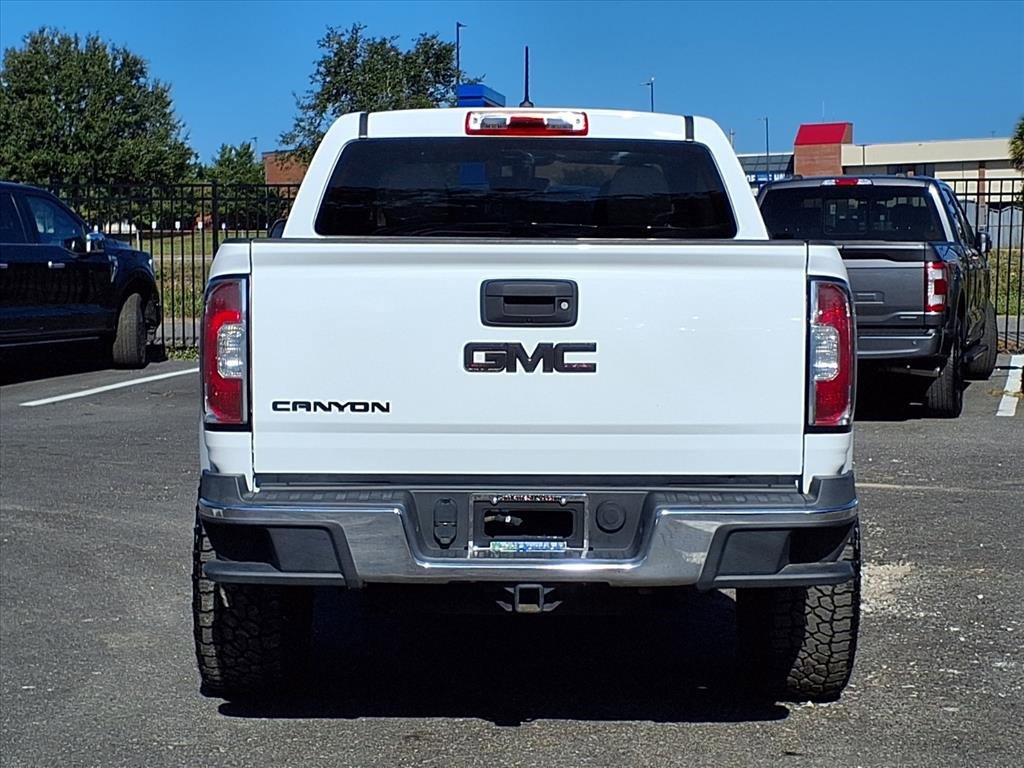 Used 2017 GMC Canyon 2WD Crew Cab w/ Convenience Package image 6