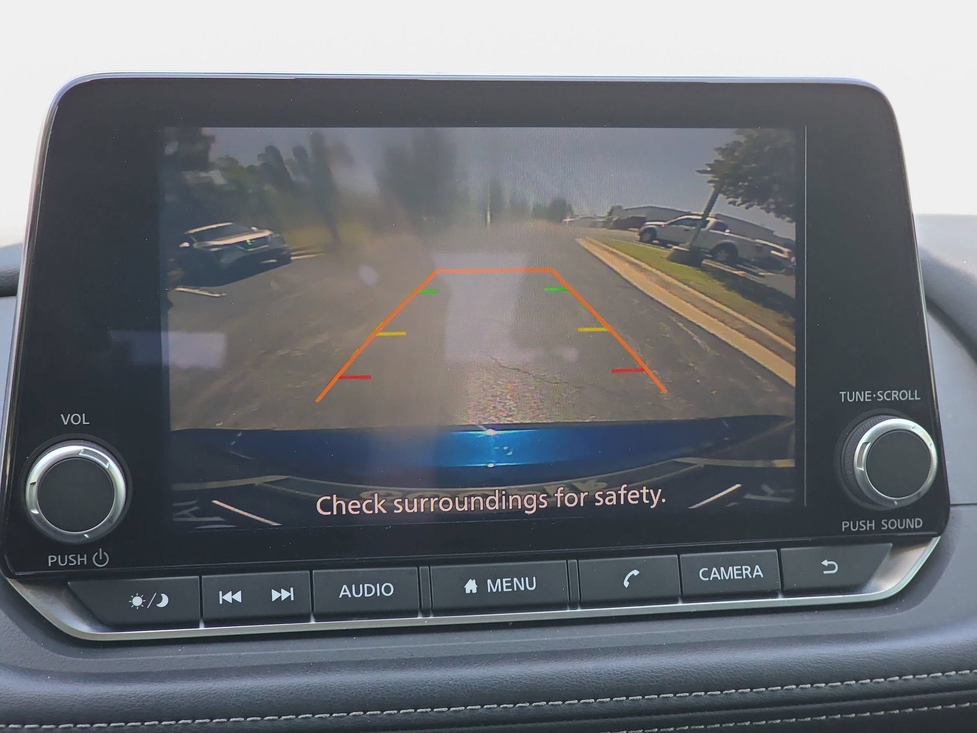 Used 2025 Nissan Rogue SV FWD image 22
