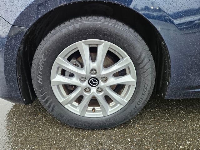 Used 2016 MAZDA MAZDA3 i Touring image 10