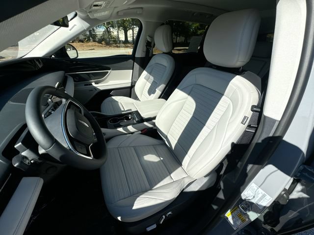 New 2026 Lincoln Nautilus Reserve w/ Jet Appearance Package AWD/4WD image 11