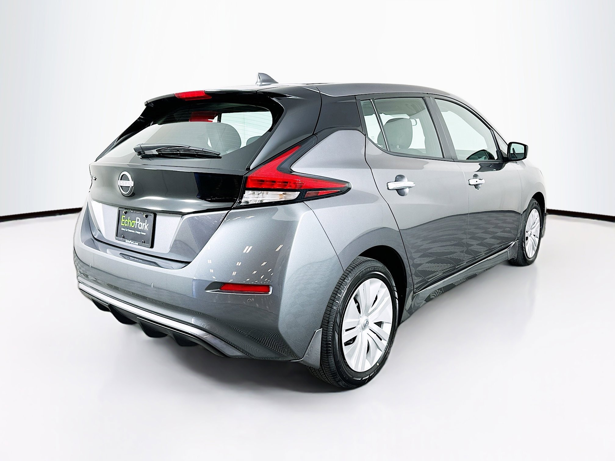 Used 2024 Nissan Leaf S FWD image 9