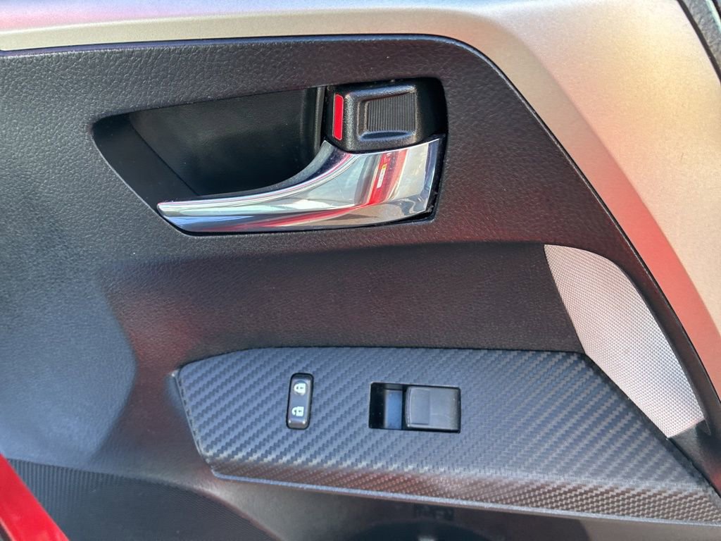 Used 2014 Toyota RAV4 XLE image 21