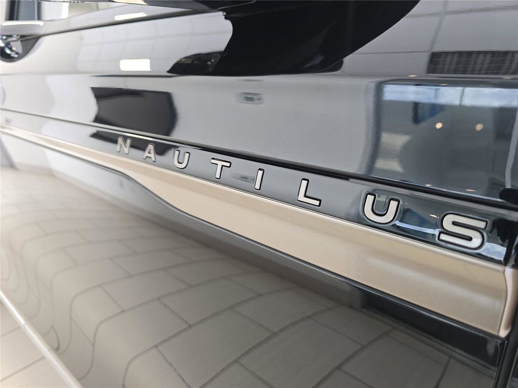 New 2024 Lincoln Nautilus Black Label image 29