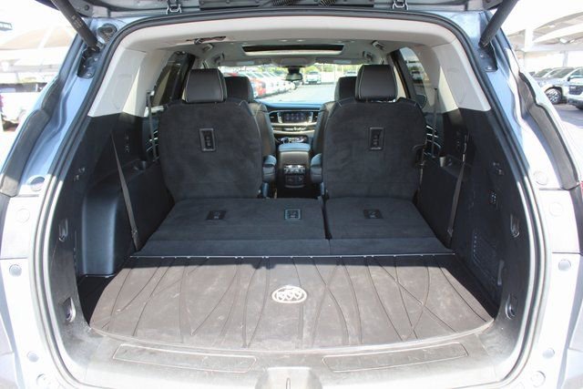 Used 2020 Buick Enclave Avenir w/ Avenir Technology Package AWD/4WD image 6