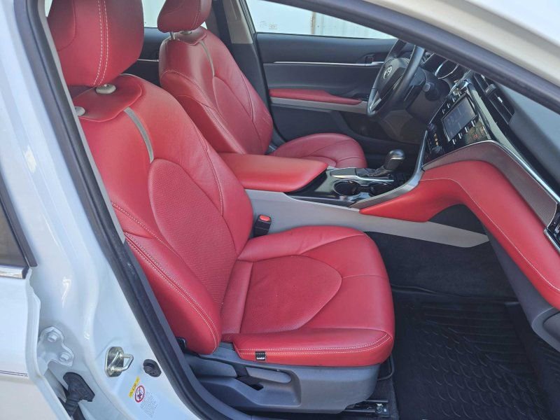 Used 2018 Toyota Camry SE image 17