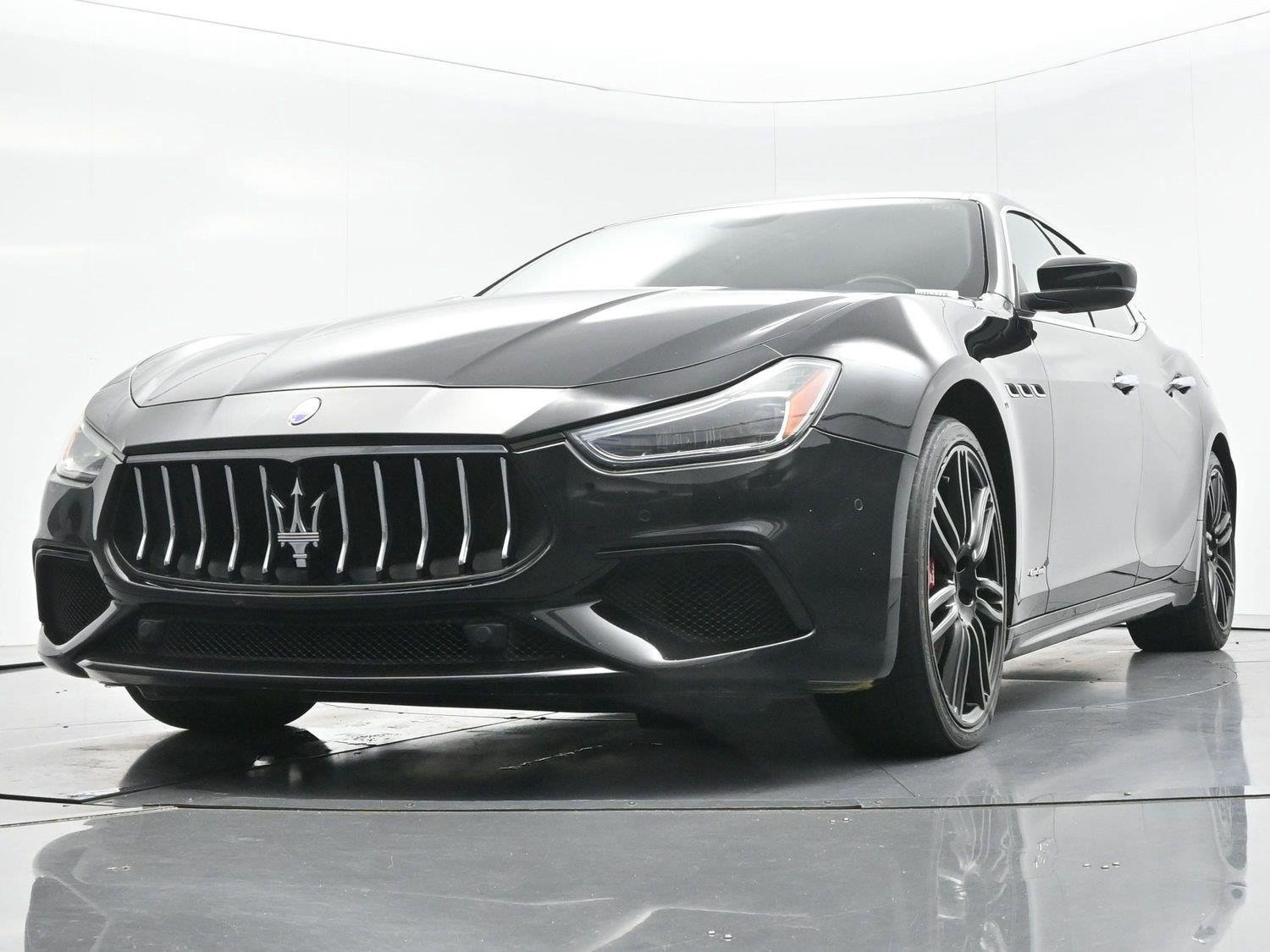 Used 2018 Maserati Ghibli S GranSport RWD image 45