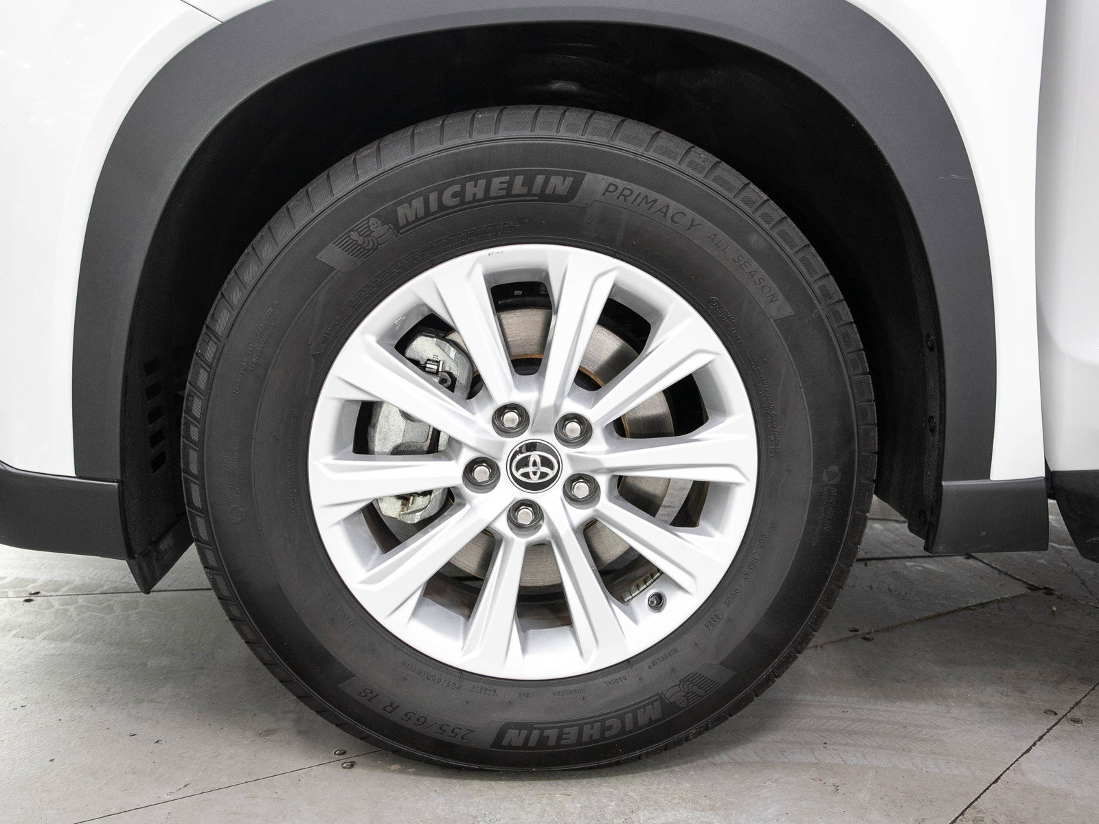 Used 2025 Toyota Grand Highlander AWD image 31