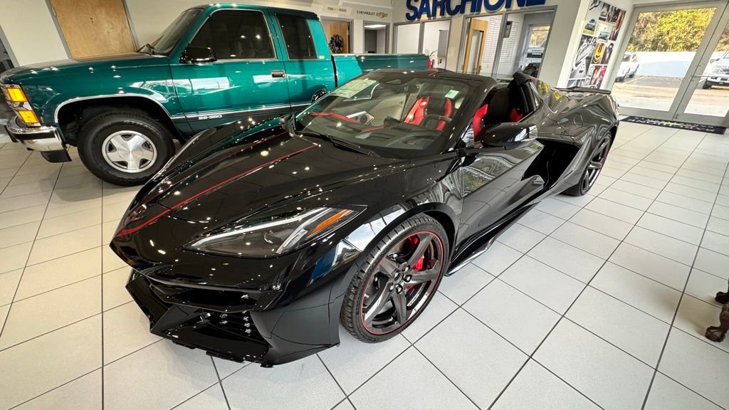 New 2026 Chevrolet Corvette E-Ray AWD/4WD image 3