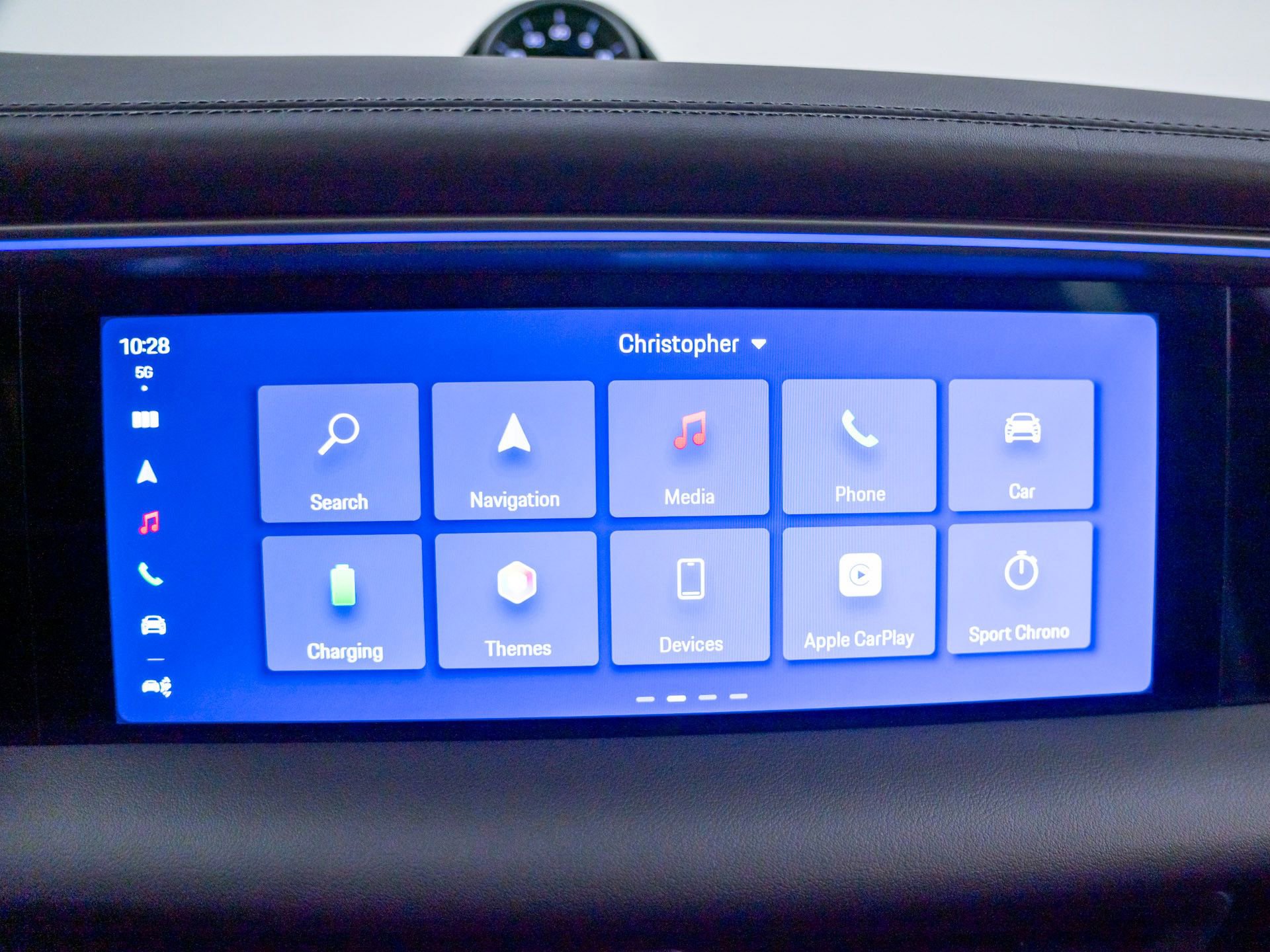 Certified 2024 Porsche Macan 4 Electric image 22