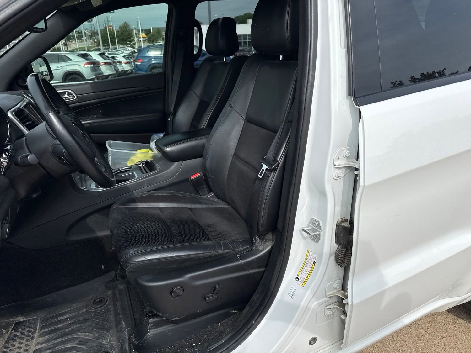 Used 2018 Jeep Grand Cherokee Altitude RWD image 10