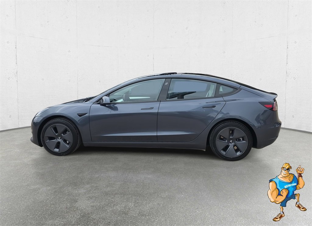 Used 2023 Tesla Model 3 Standard Range image 8