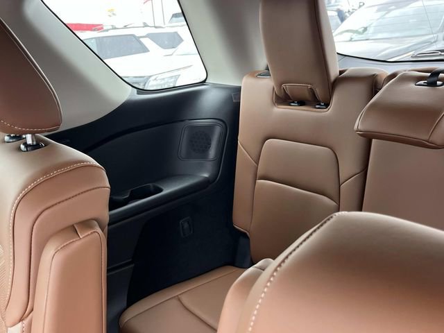 New 2026 Nissan Pathfinder Platinum AWD/4WD image 23
