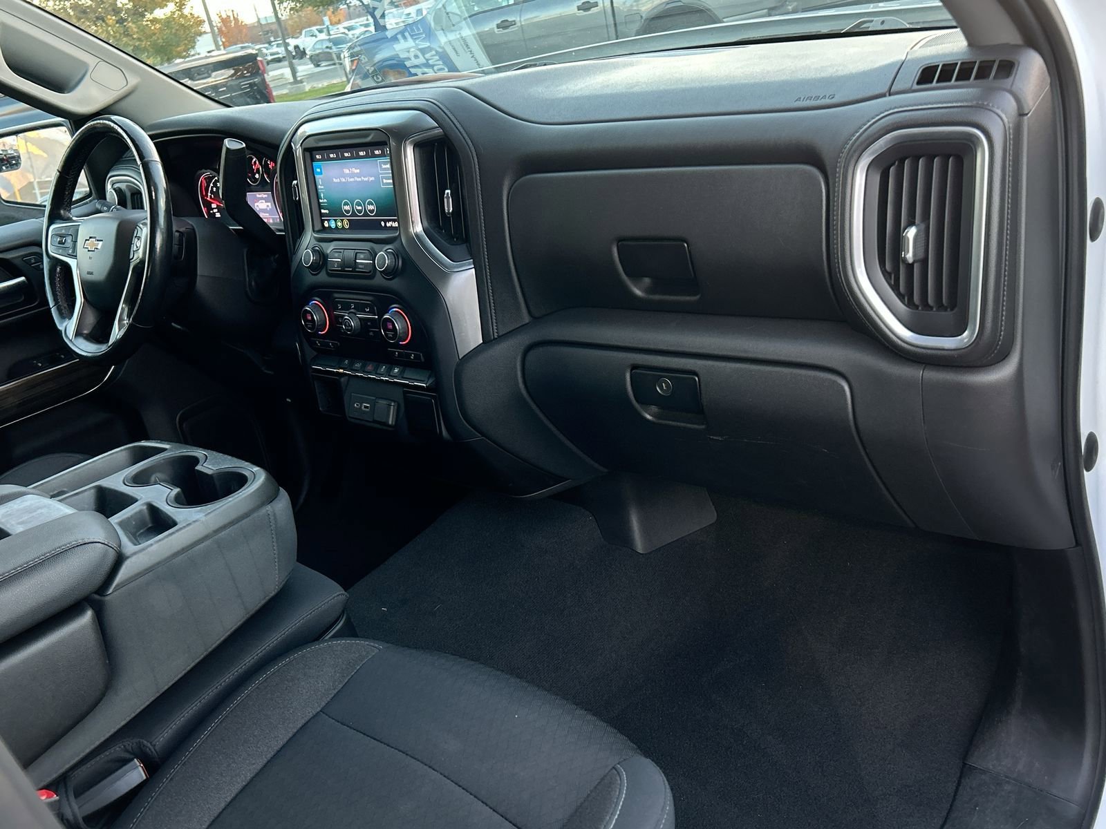 Used 2019 Chevrolet Silverado 1500 LT w/ All-Star Edition image 27
