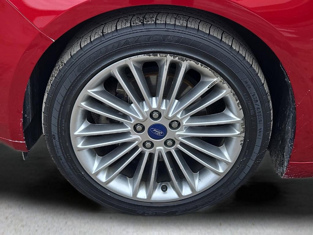 Used 2014 Ford Fusion SE w/ Equipment Group 202A image 8